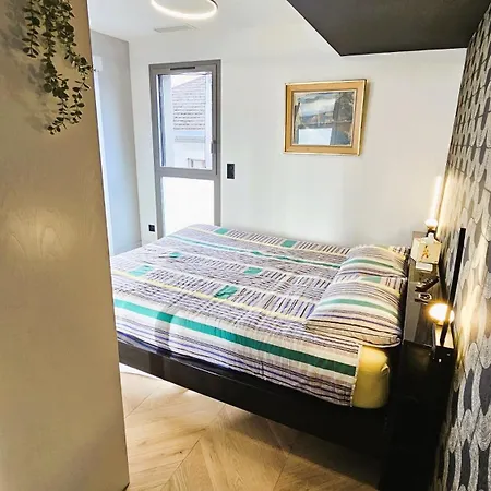 127flam * Μπορντό